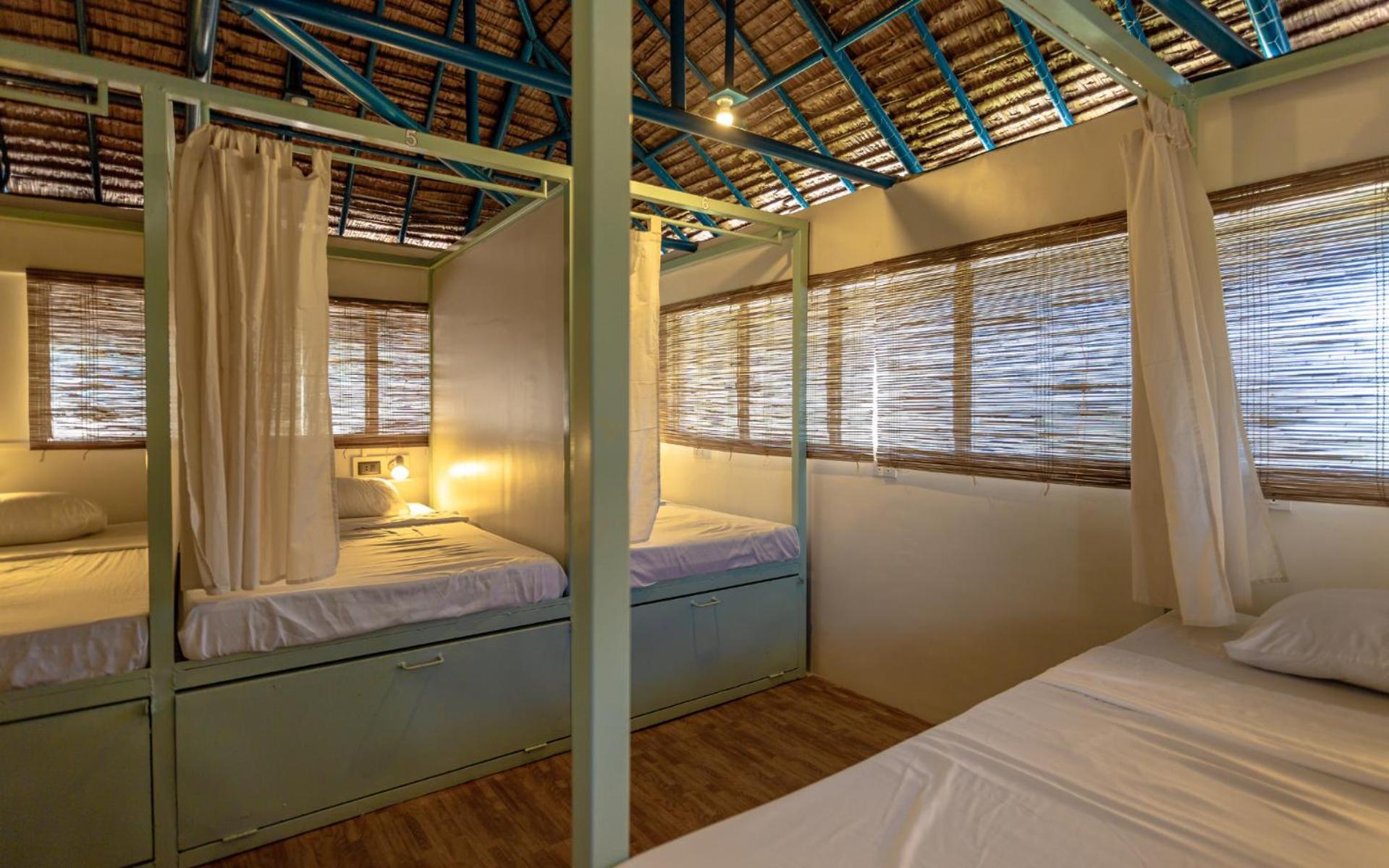 Mad Monkey Panglao Hostel Εξωτερικό φωτογραφία