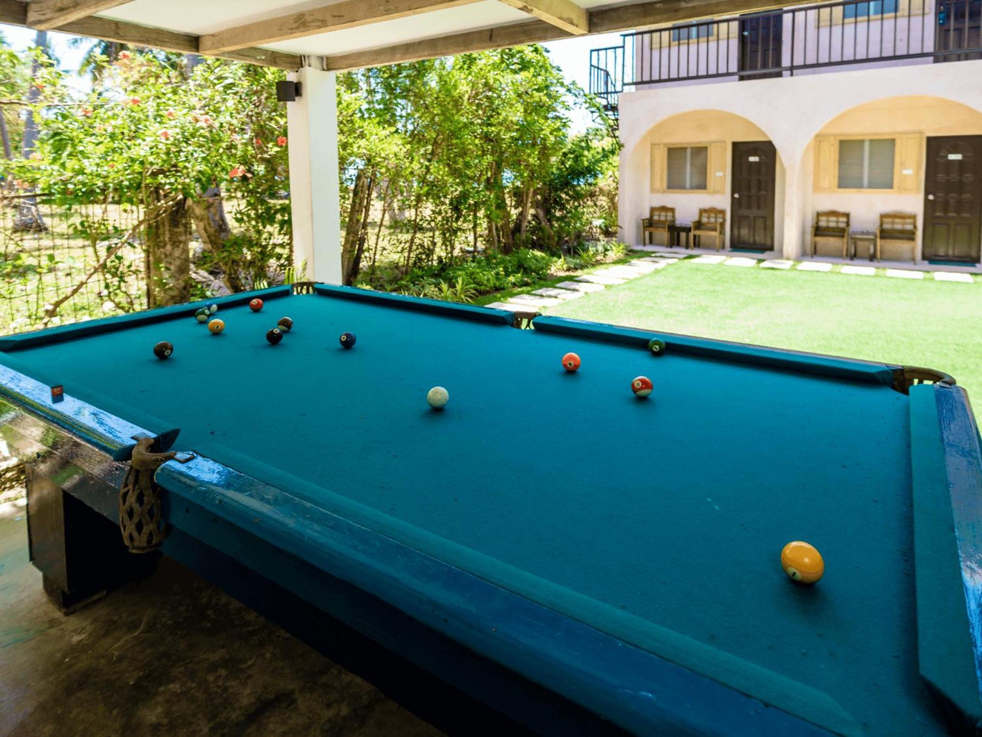 Mad Monkey Panglao Hostel Εξωτερικό φωτογραφία