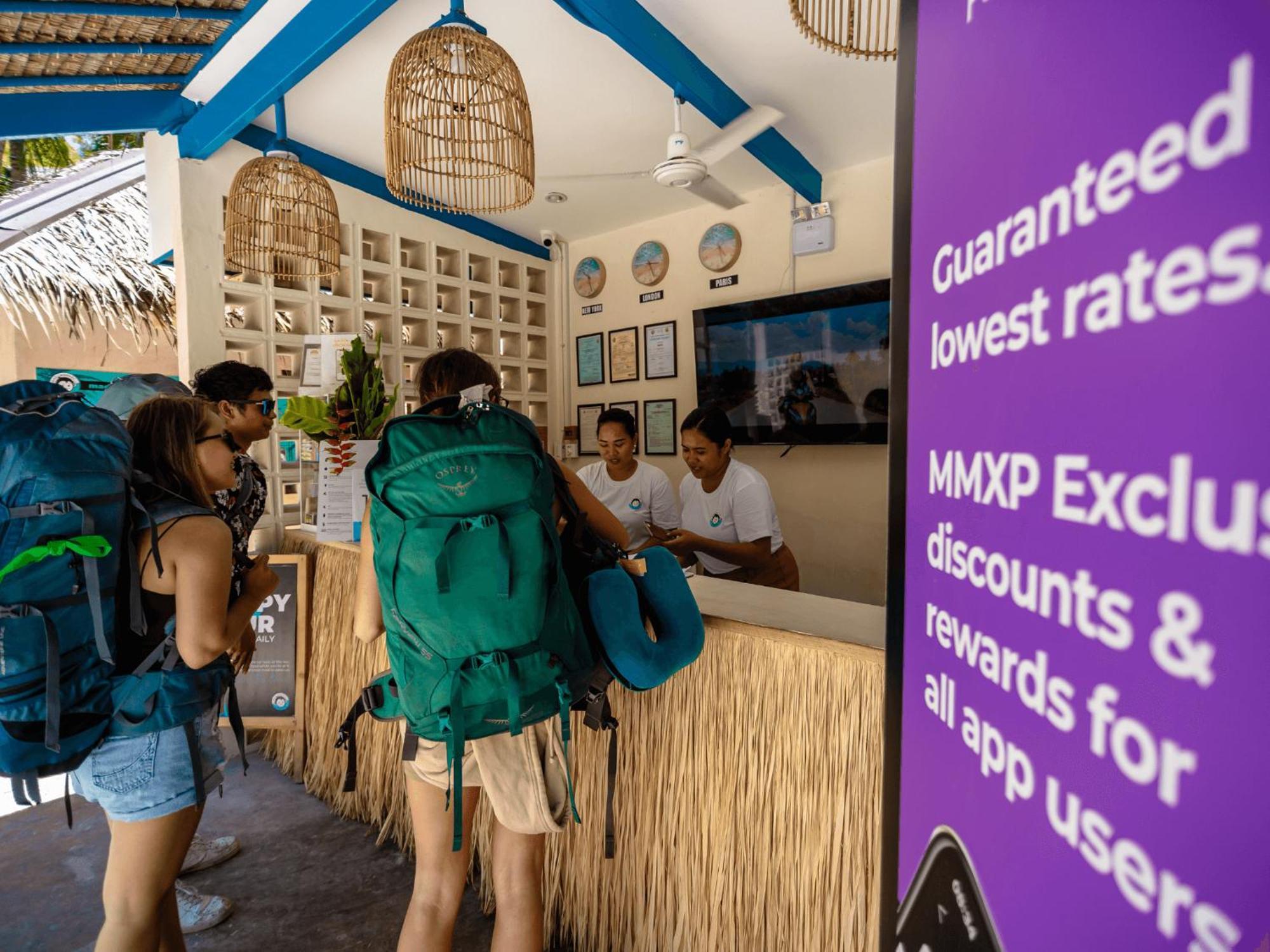 Mad Monkey Panglao Hostel Εξωτερικό φωτογραφία